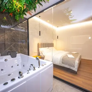 Otel Riviera ****